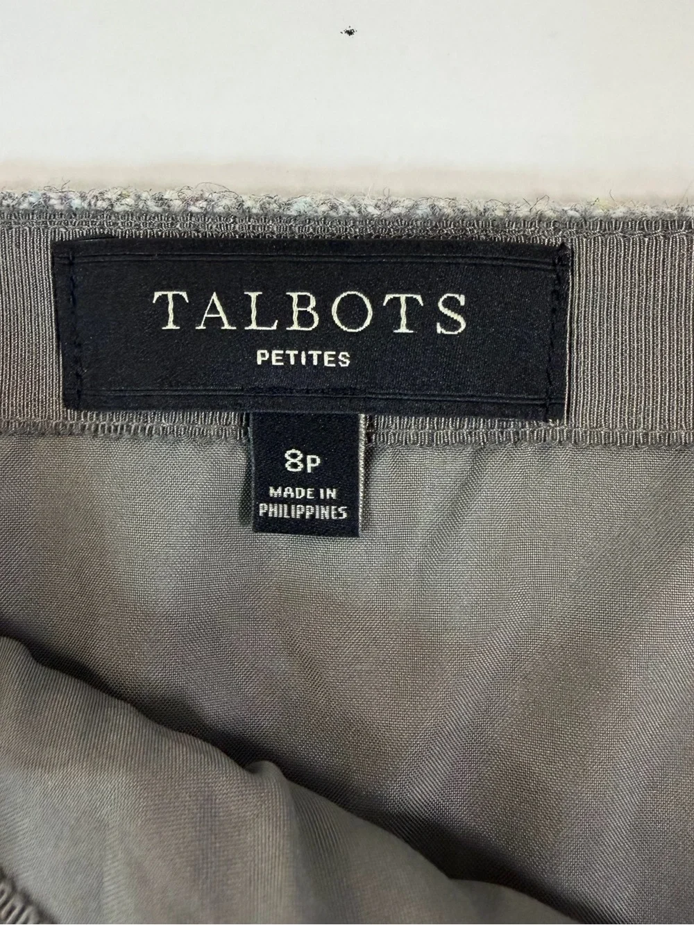 Talbots Gray Herringbone Pencil Skirt Scalloped Hem Preppy Minimalist W Size 8